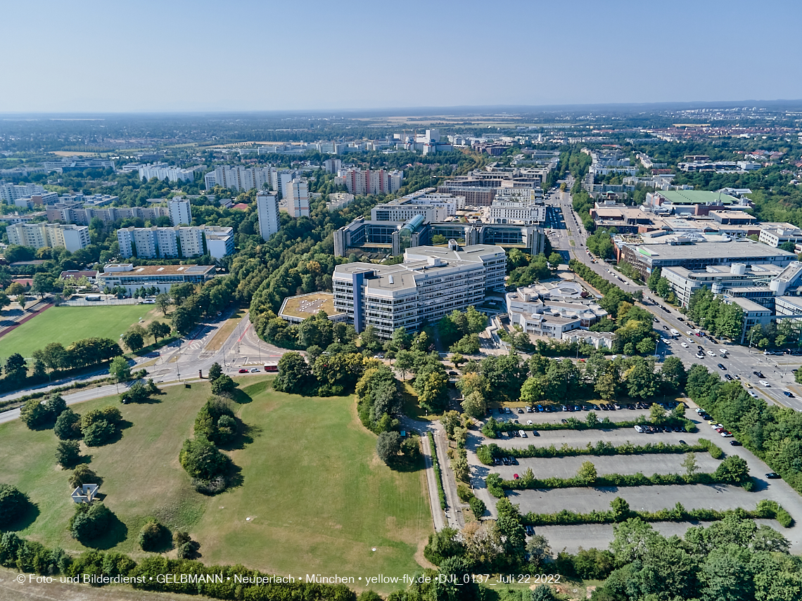 22.07.2022 - Rentenversicherung und Perlach PLaza in Neuperlach